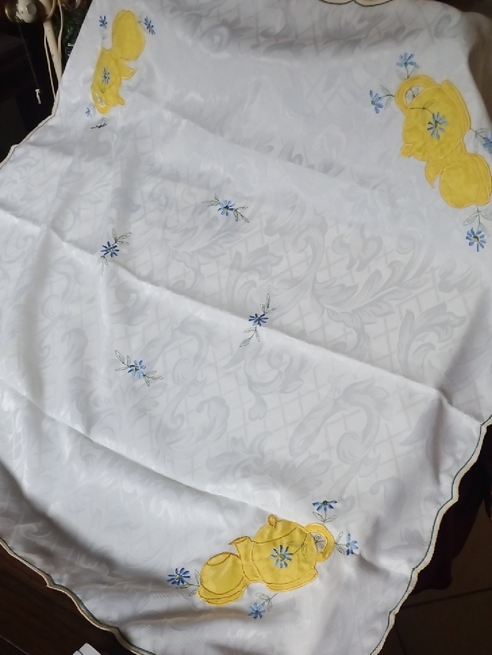 Vintage White Tablecloth with Yellow Teapot Embroidery - Home Dining 31x 31in